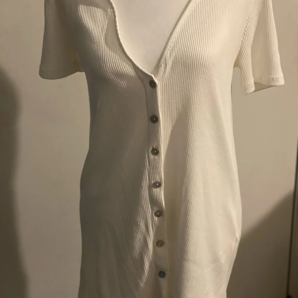 Zara Off-White Ribbed Garment - Picture 2 of 6